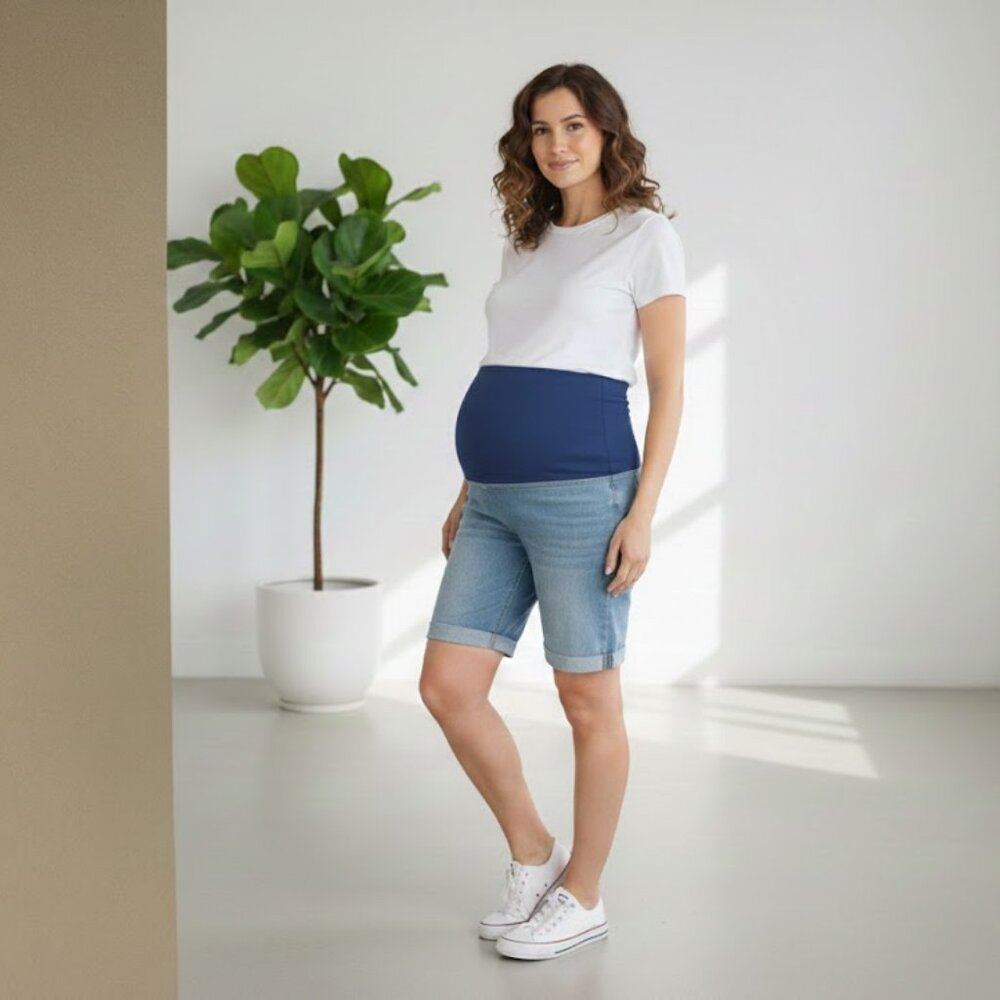 H&M and Denim Maternity Denim Shorts - Mama shorts mid rib